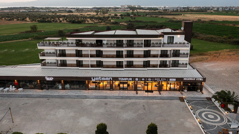 E87 Highway Otel