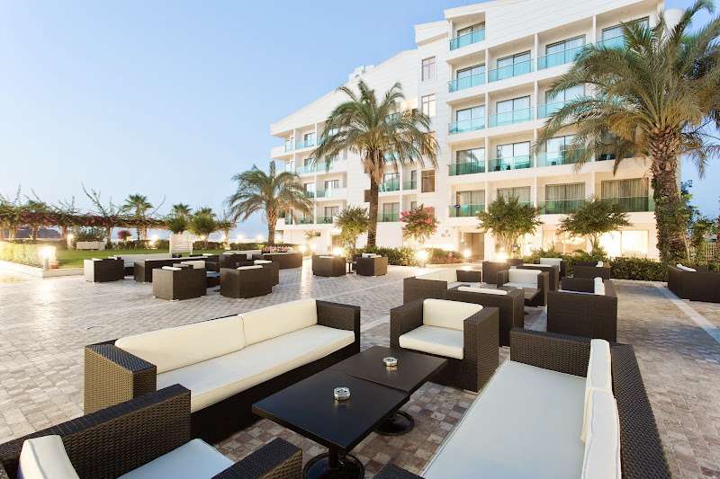 FALCON HOTEL