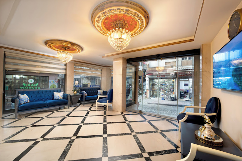 Newport Hotel