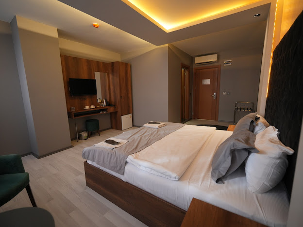 Cİ PLUS HOTEL