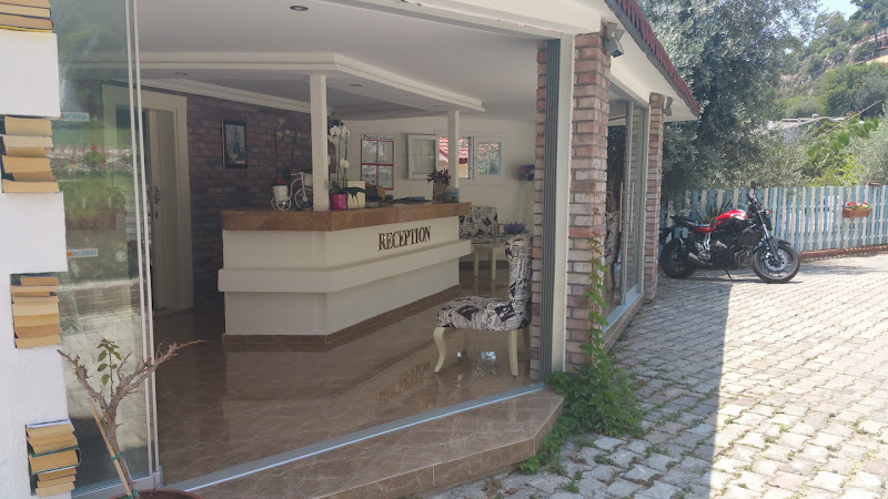 Morina Deluxe Hotel