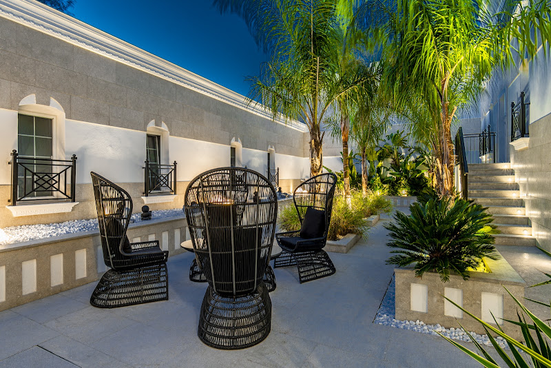 Ena Boutique Hotel & Residences