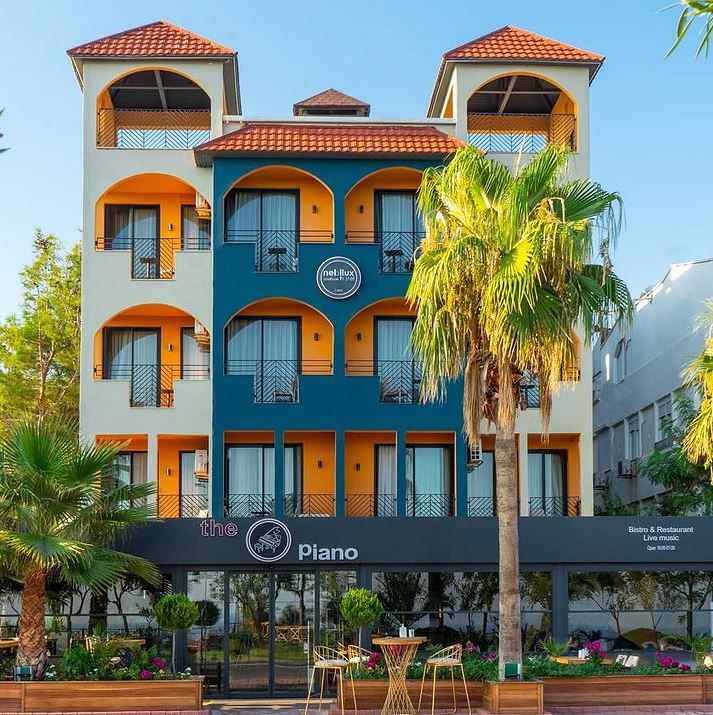 Nebilux Hotel