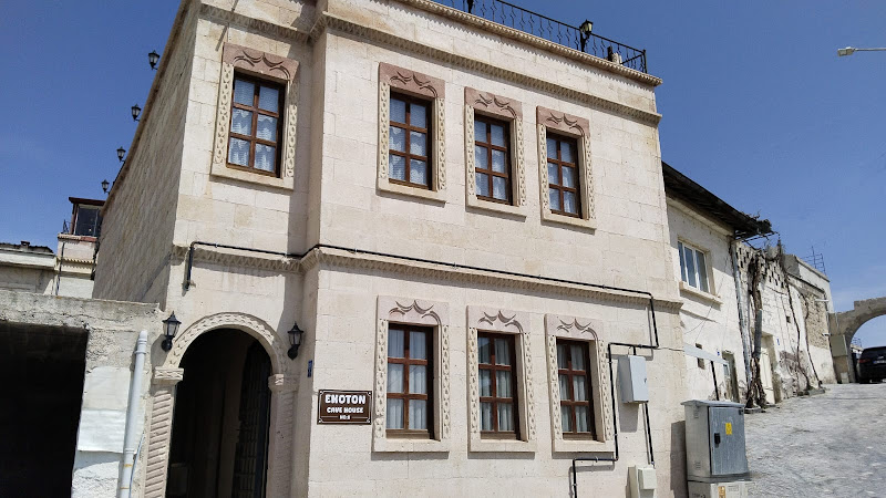 Ekoton Cave Hotel