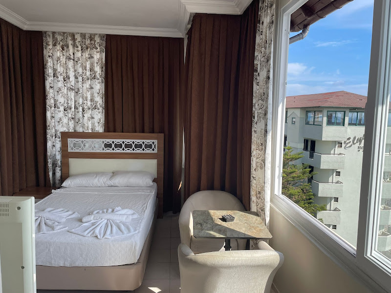 Rosella Hotel