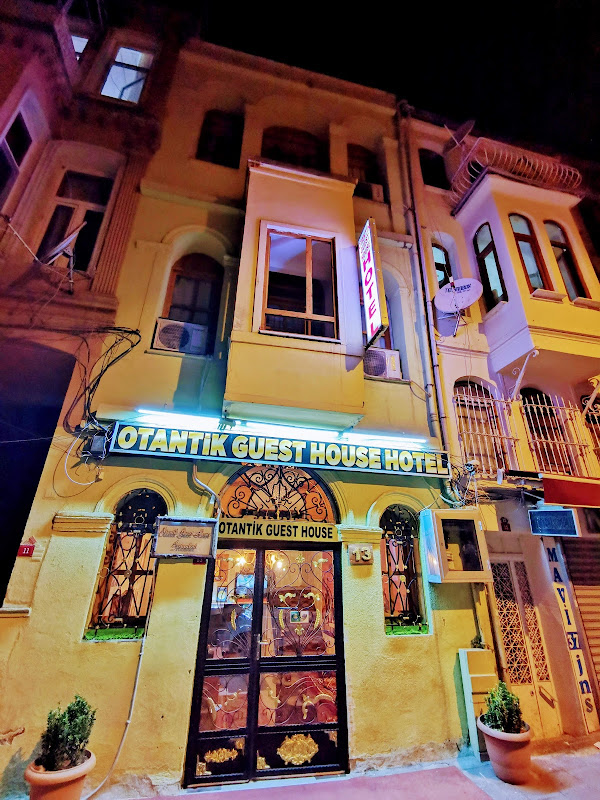 Otantik Guesthouse