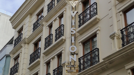 Vision Deluxe Hotel
