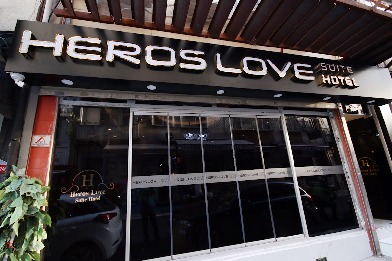 HEROS LOVE OTEL