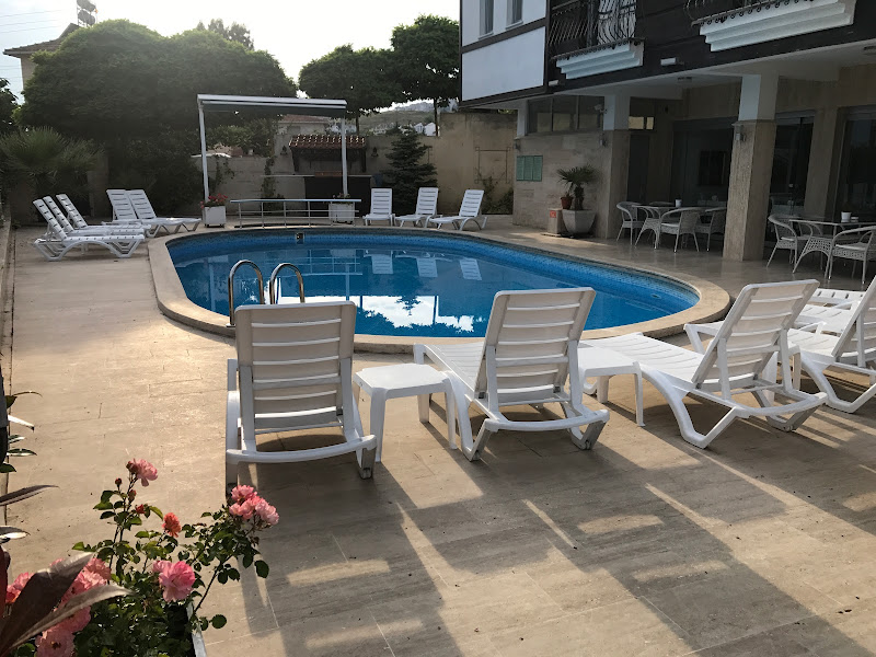 Zinos Hotel