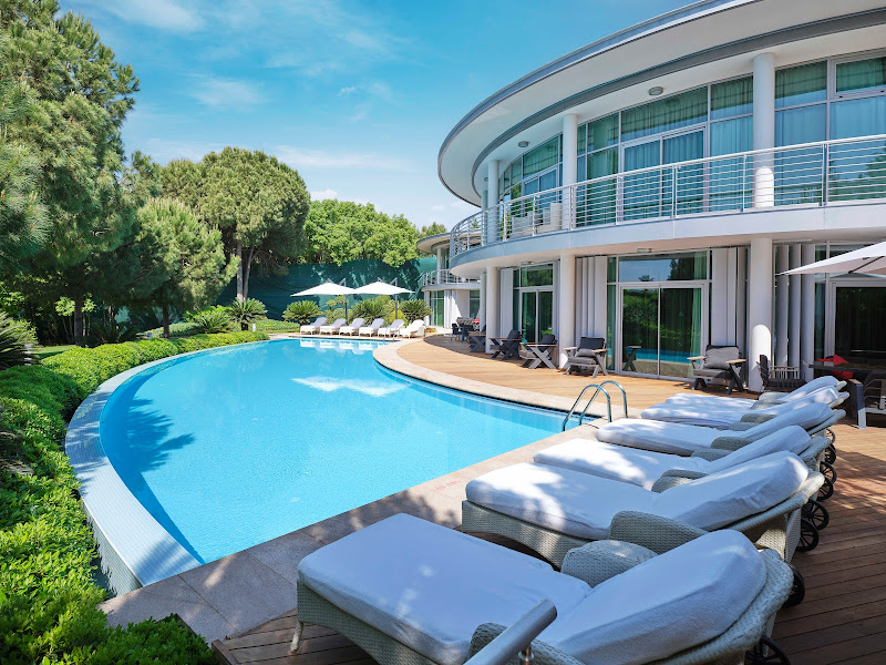 Calista Luxury Resort