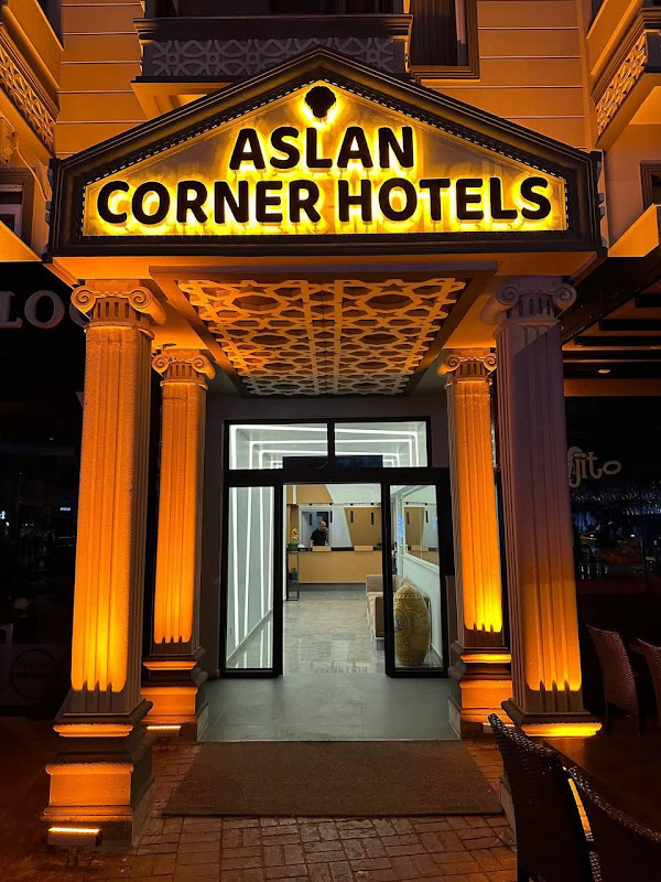 ASLAN CORNER HOTEL
