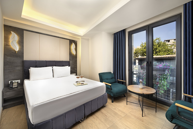 Lenus Hagia Sophia Hotel.