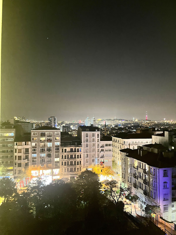 Corner Park Suites