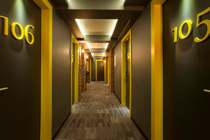 CURA HOTEL