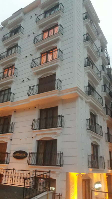 Luxx Suite