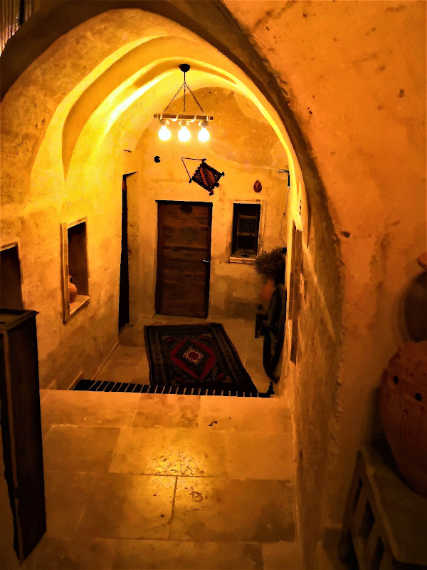 LARİSSA CAVE HOTEL