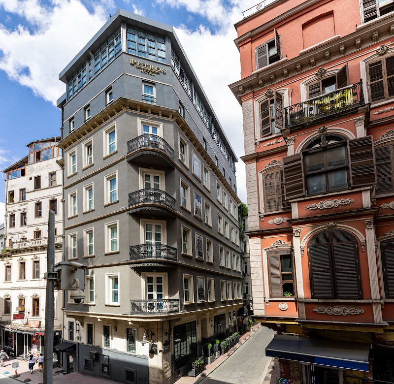 Petros Hotel