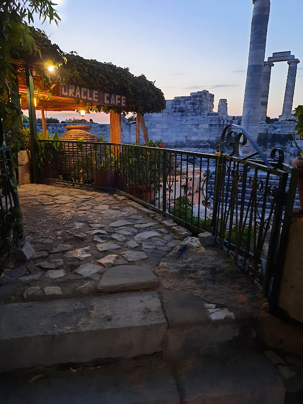 Oracle Cafe Pansiyon