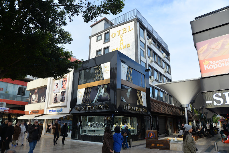 Grand Can Hotel