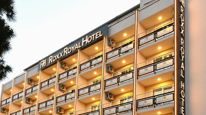 KUSADASİ ROXX ROYAL HOTEL KONAKLAMA