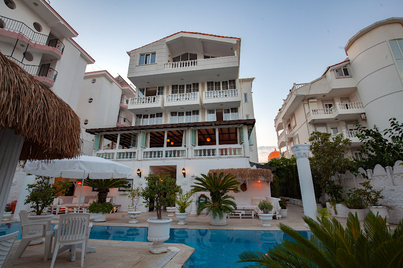 Conny's Hotel