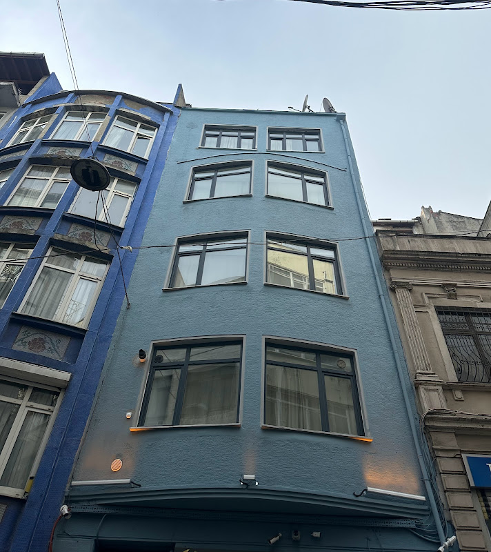 Blue Moonrise Hotel