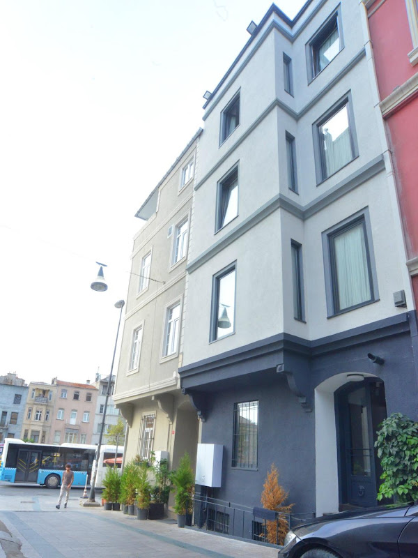 TAXIM NO18 BOUTIQUE