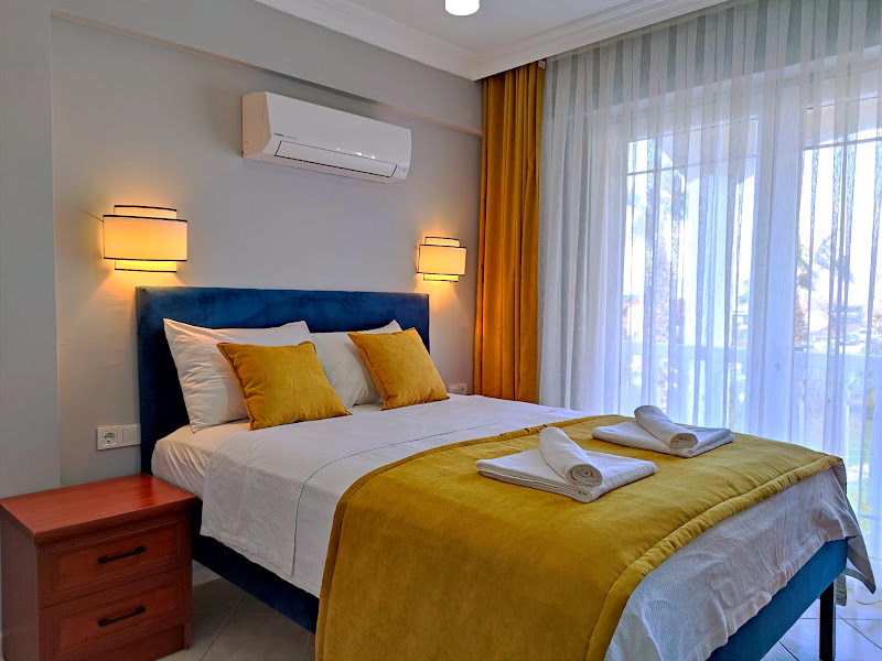 Gold Lion Hotel