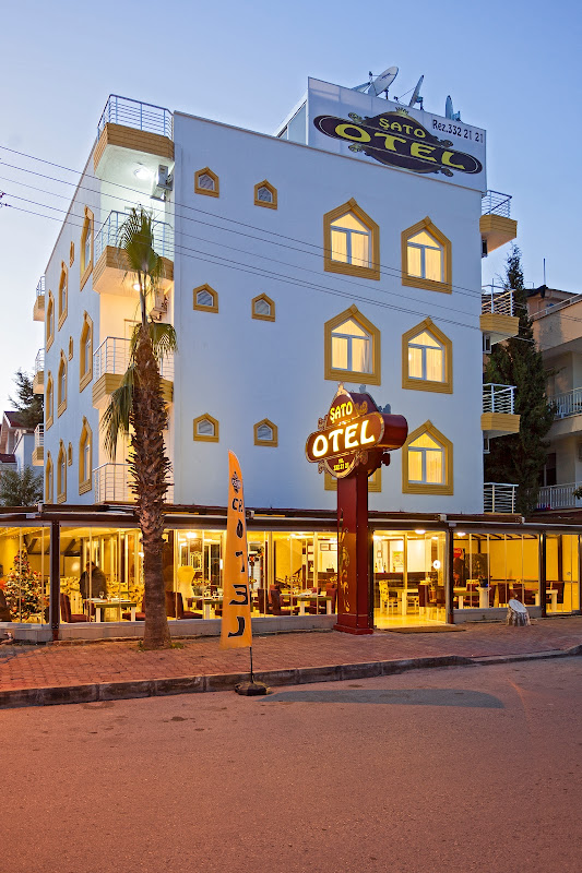 Şato Otel Lara