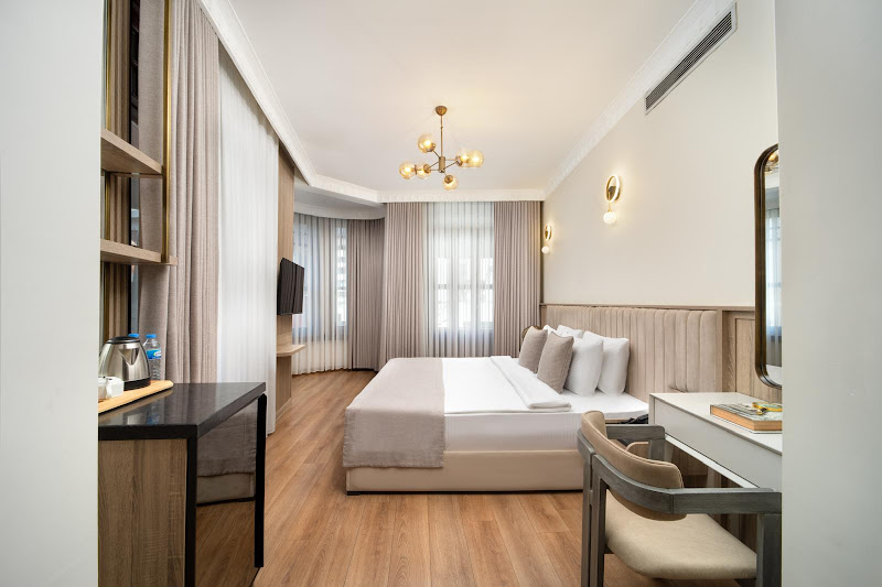 ATiK PALACE HOTEL
