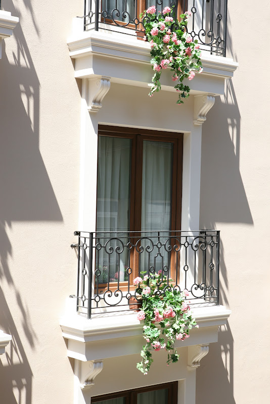 Belle Maison
