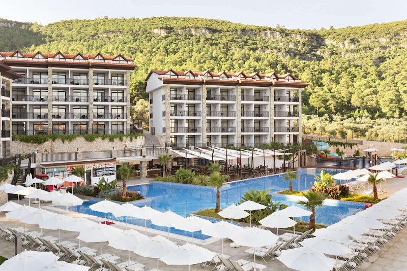 Ramada Resort by Wyndham Akbuk