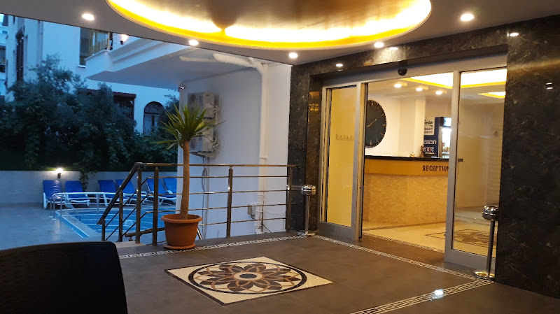 Golden Spark Apart Hotel