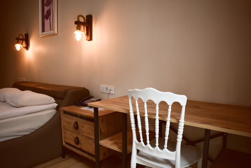 Hall Inn Hotel
