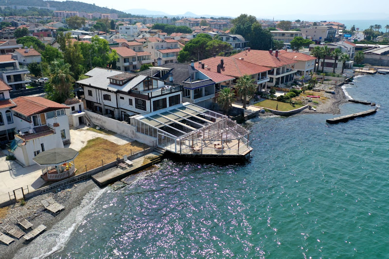 Black Lotus İzmir
