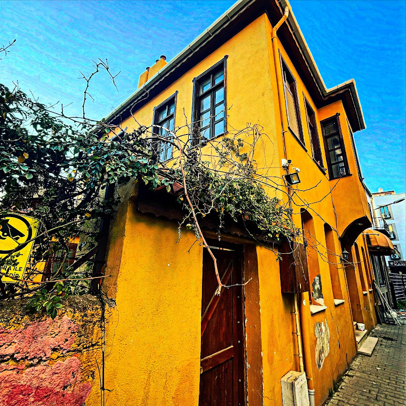 Uzum Hotel