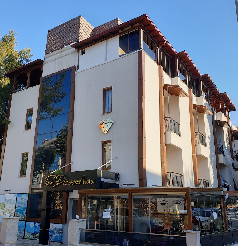 Pure Diamond Hotel