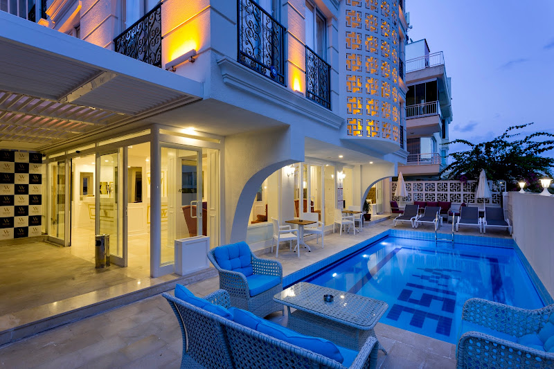 Wise Hotel & Spa