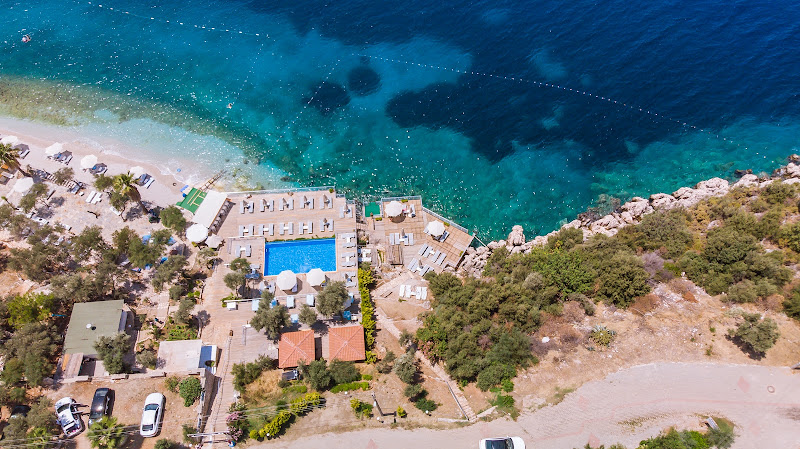 Kuluhana Hotel & Villas