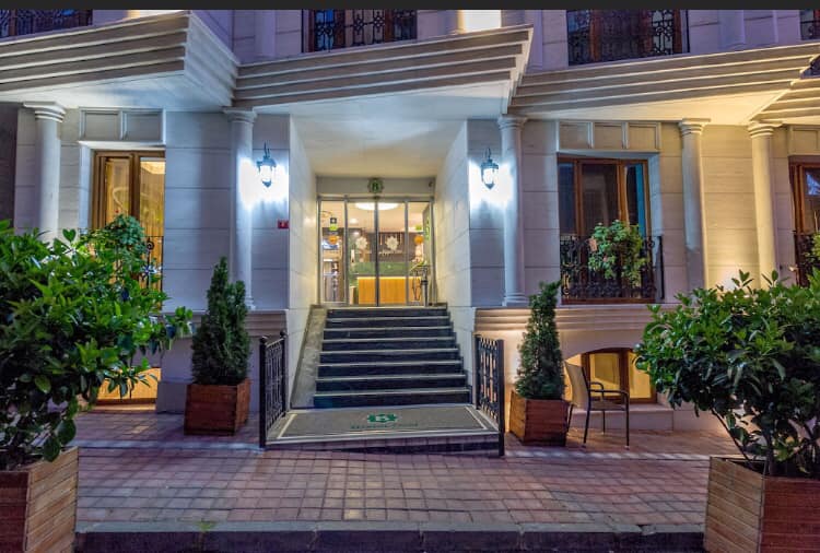 Bizim Otel