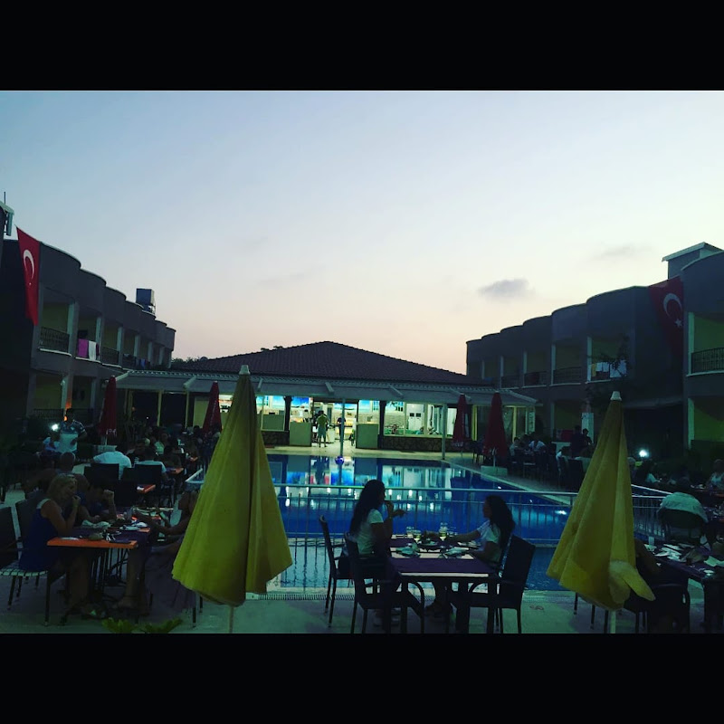 Sayanora Hotel