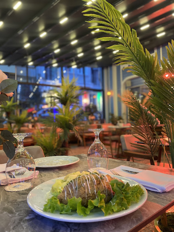 Blue House Hotel & Rooftop – 360 Sunset View of Istanbul