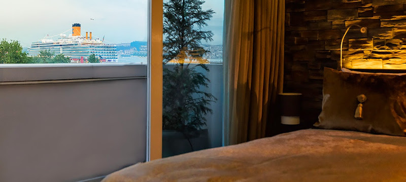 Astek Port Hotel
