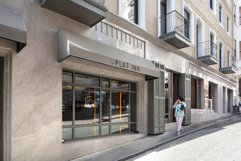Plat inn Hotel