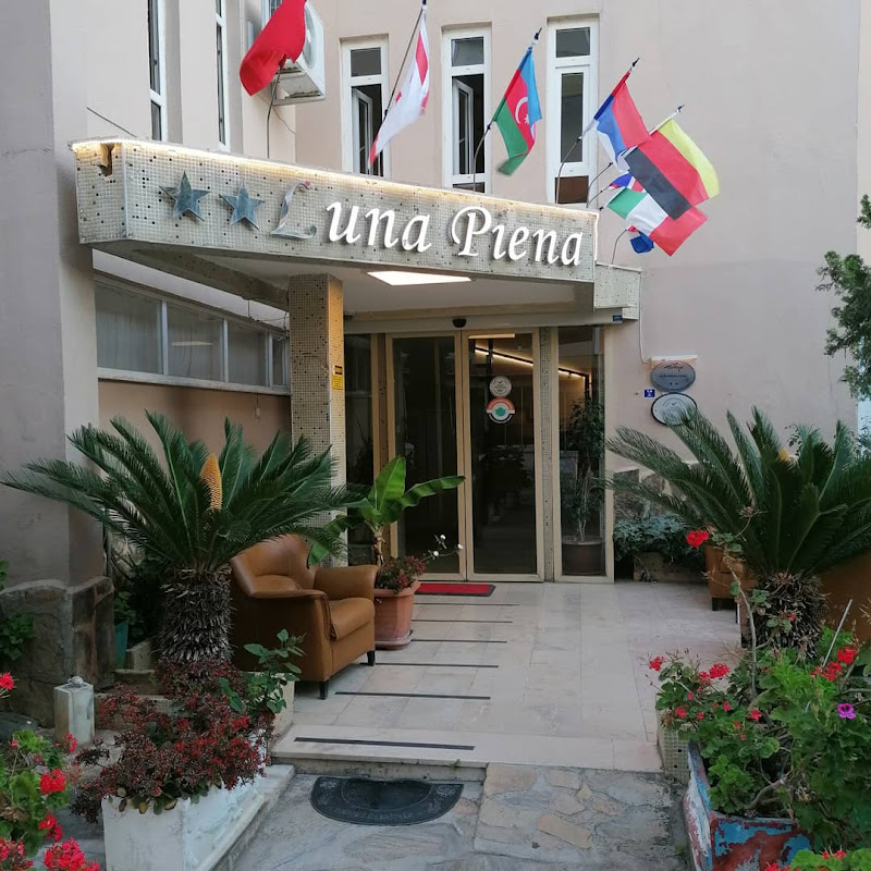 Luna Piena Beach Hotel