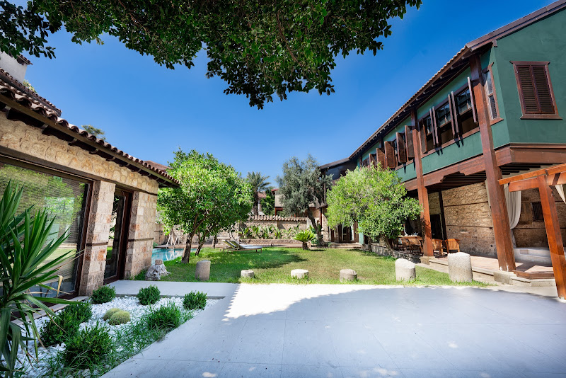 House 5 Hotel