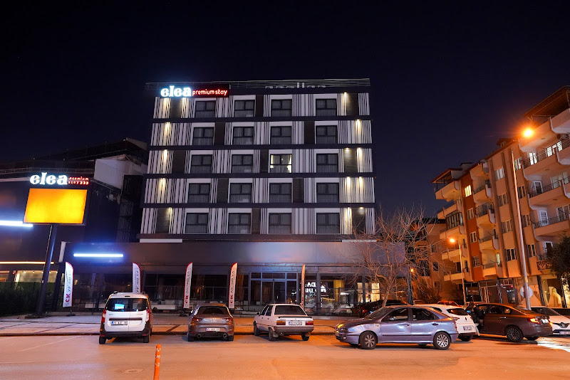 Elea Premium Stay
