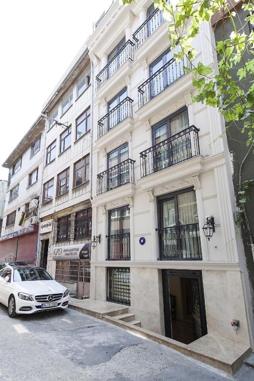 Perla Galata Hotel