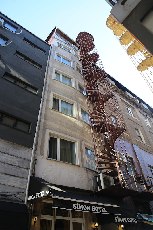 Simon Hotel
