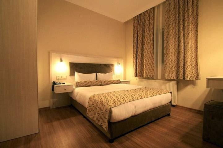 Grand Zeybek Hotel